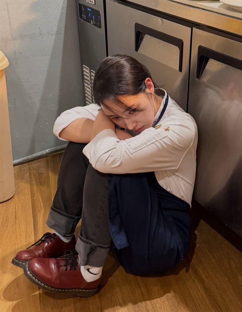 父反對她做菜！《黑白大廚2》正妹主廚遭狠砸菸灰缸　滿臉血離家