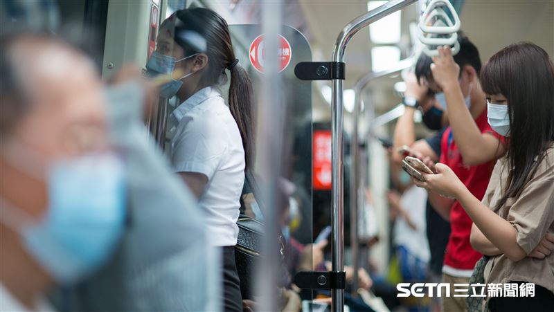 一搭就愛上!外國人狂讚台灣捷運「2服務」:全世界最棒