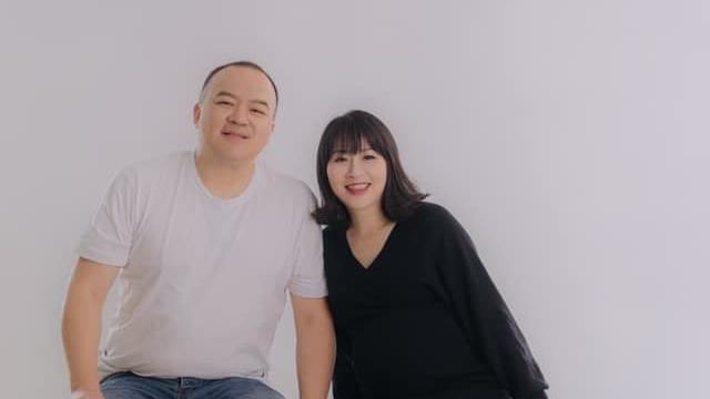 明金成逝世4週年！愛妻堅強獨養龍鳳胎　發文「思念有重量」揭近況