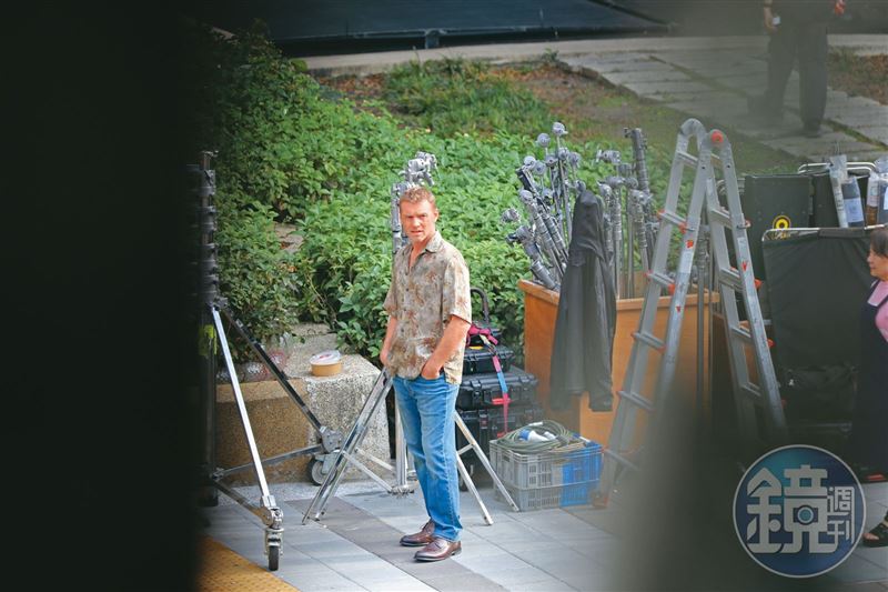 巨星台北見／獨家！來台沒排場　直擊《阿凡達》山姆沃辛頓等吳可熙補妝