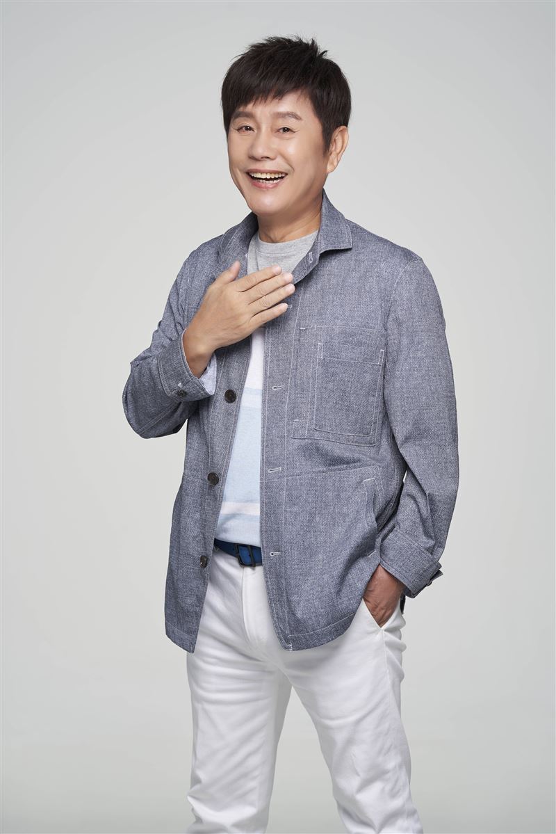 77歲黃西田凍齡奇蹟！娃娃臉驚豔現況曝光：很感謝這張臉