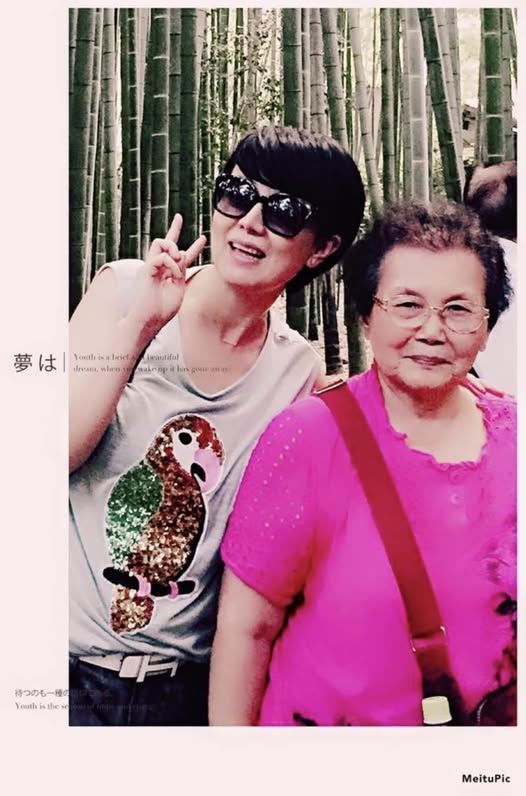 苗可麗喪母1年「驚見母親身影」！畫面曝光激動淚崩：知道祢一直在