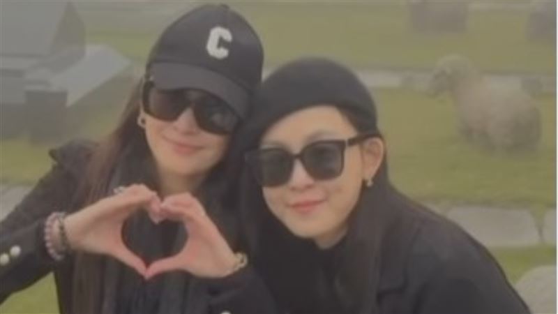 大S逝世週年…范瑋琪墓前脫口「1句」！網怒轟：無心也不該說這種話