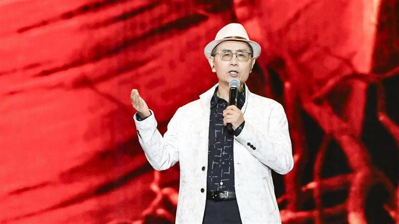 「民歌之父」驟逝享壽75歲　舞台最後身影曝光！74位歌手動容