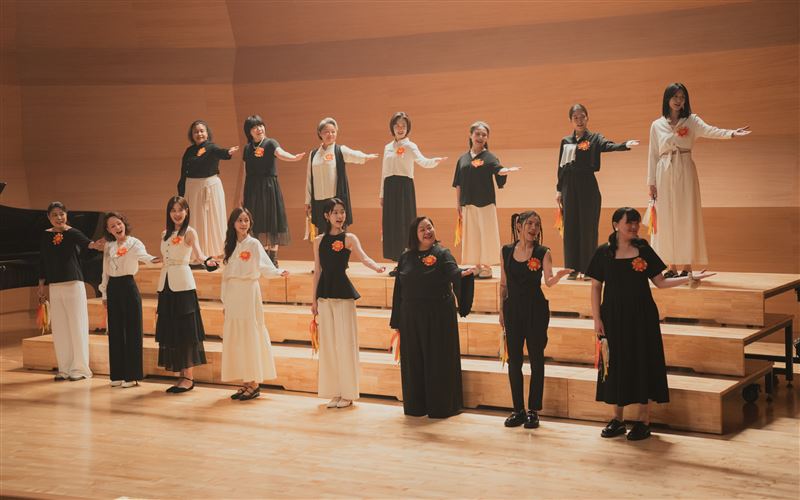 《陽光女子合唱團》破5.45億!監獄公務員感性告白 她淚喊:對母親的愛