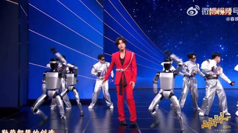 嗨唱Made in China！言承旭春晚同台易烊千璽尬舞　網虧：像賣家電