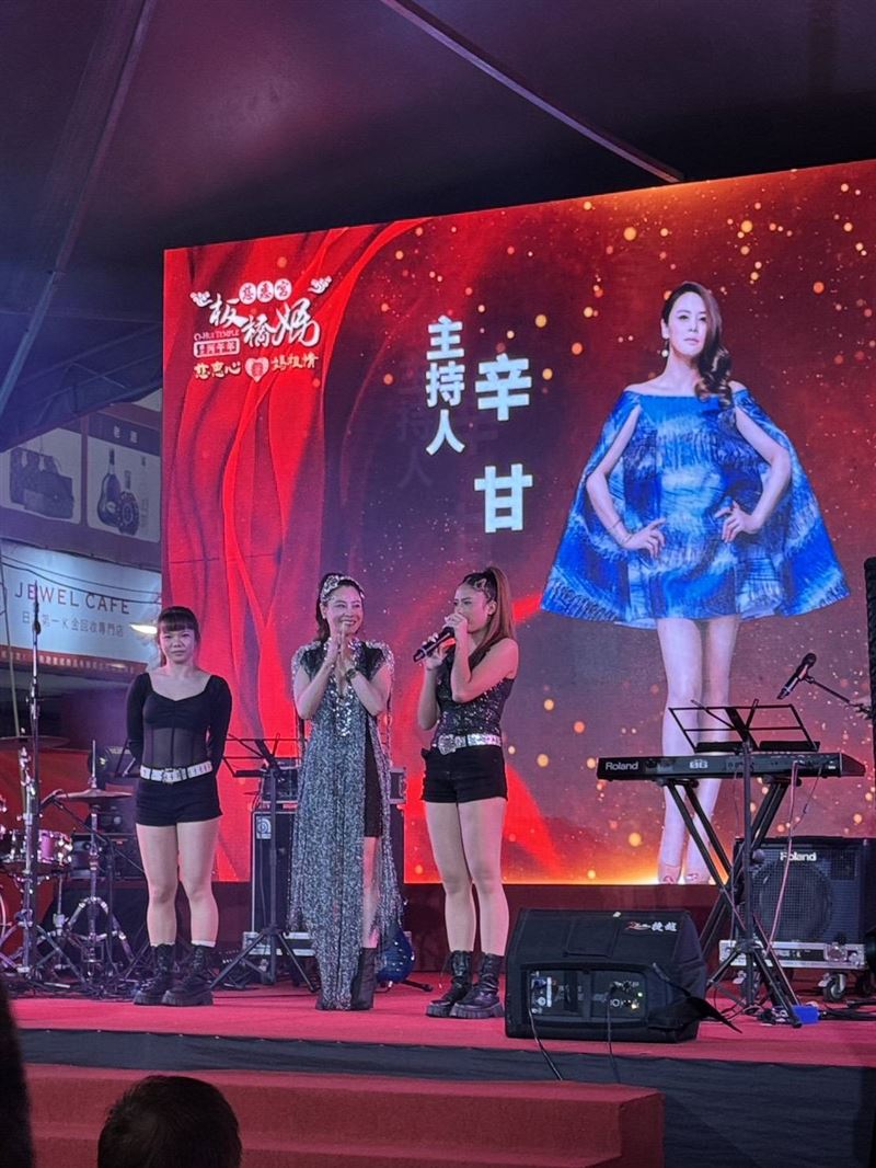 昔當國際線空姐！她如今是金馬演員　新春主持媽祖活動塞爆道路