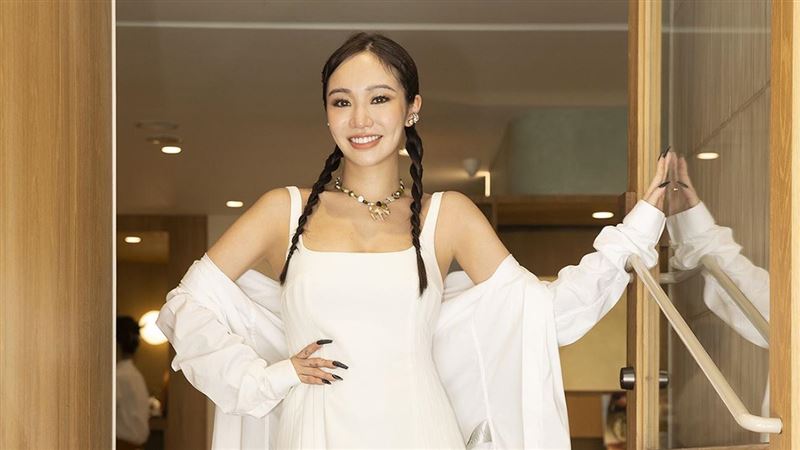 陳芳語認愛新歡！過年帶回家見父母　幸福甜蜜不忘做公益拋磚引玉