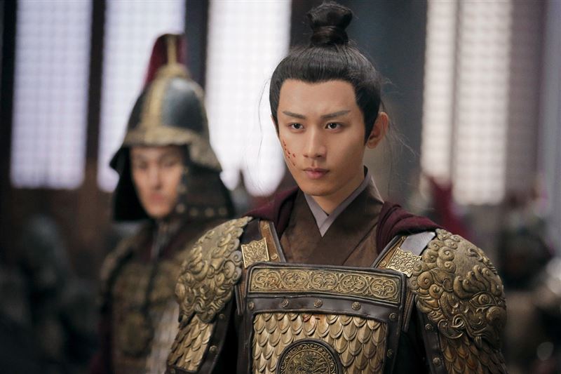 陸頂流男神謊報年齡「被抓包」法院判決書現形！經紀人輕蔑喊：這事怪我