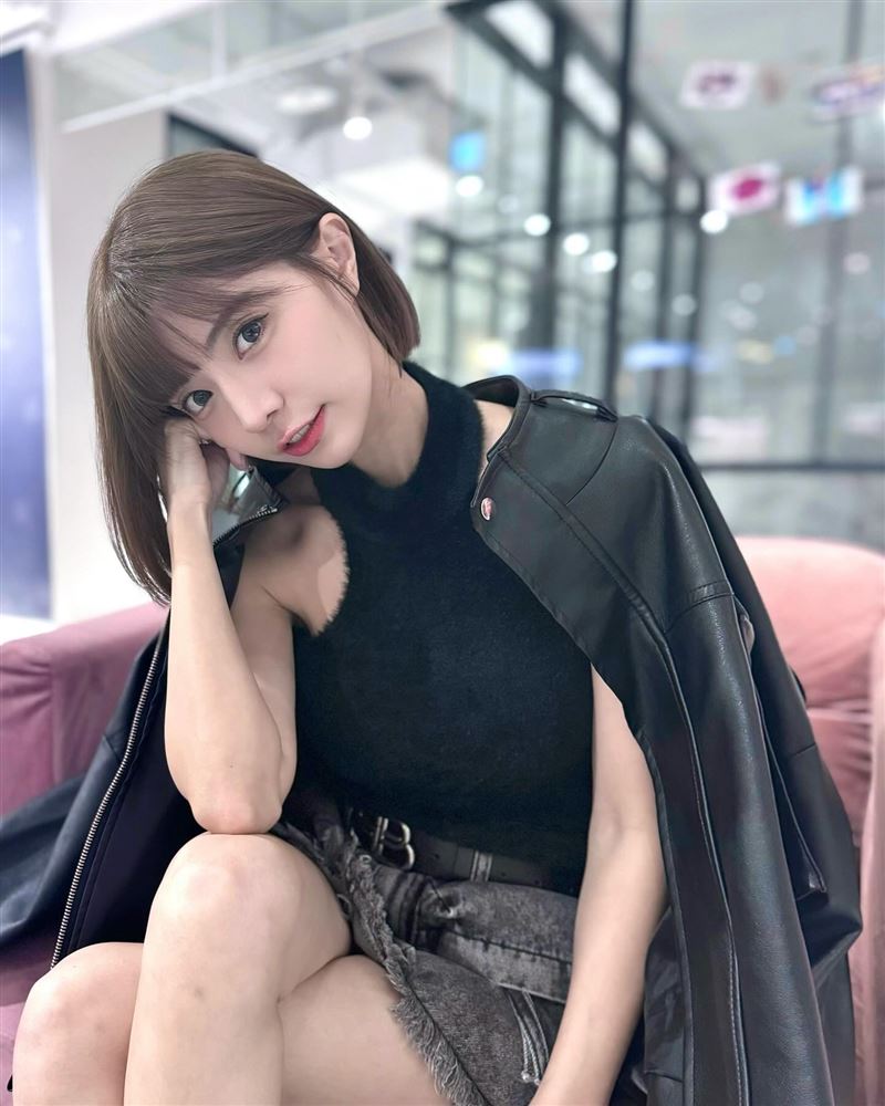 經典賽大螢幕捕獲最正MC！艾融零包袱畫面瘋傳 網友齊喊導播加薪了