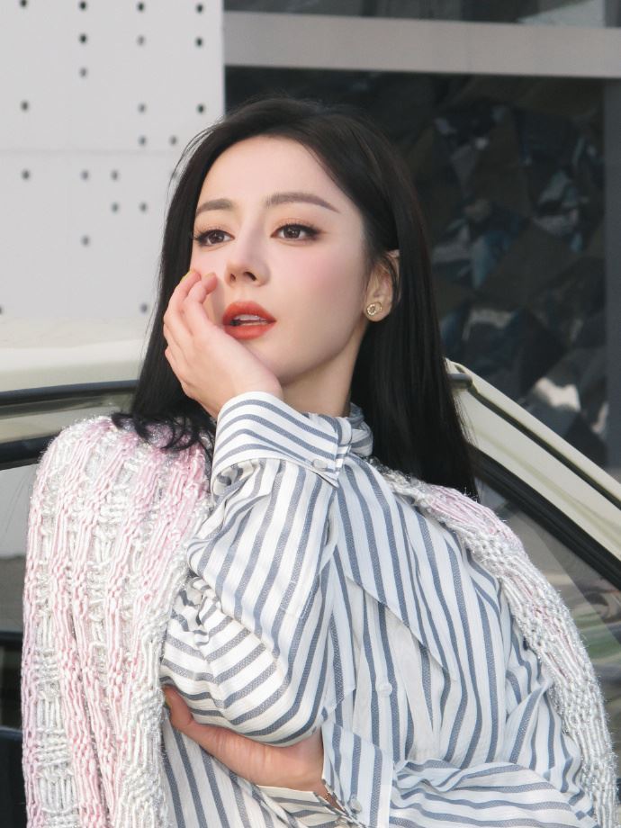 找到了！杜拜停飛後行蹤成謎　迪麗熱巴最新發文IP曝光人在馬來西亞