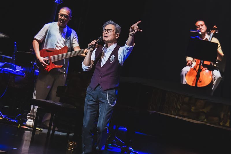 72歲羅大佑創新紀錄！將成「華語樂壇第1人」激喊：寫歌到不能寫為止