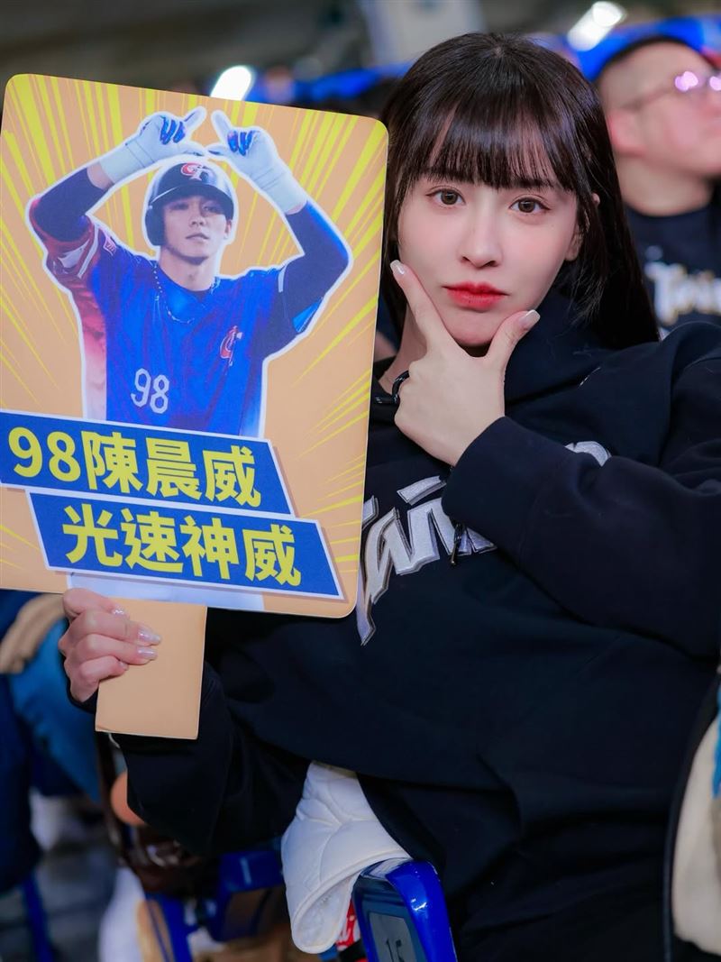 陳晨威辣妻曝辛酸內幕！WBC賽後「回房抱老婆哭了」　啾啾揭台灣隊壓力