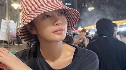 金憓秀55歲逆天美貌!社群曬辣照性感神級比例 網嘆:太不科學