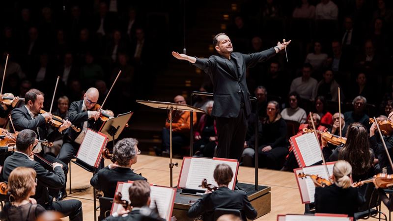 指揮大師尼爾森斯5月登台　率萊比錫布商大廈管弦樂團明星陣容超震撼