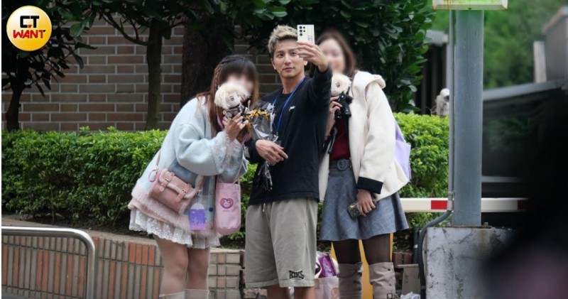 奶爸放風／婚姻、團體停擺　直擊楊奇煜深夜不歸「全男行程」曝光