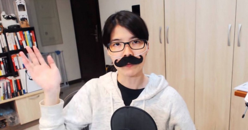 冏星人賣酒/不滿遭酒商吃豆腐!冏星人AI架網站售酒 她被抓包急下架