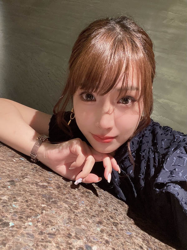 橘内日向(HZGD-296) 被总务部的巨乳人妻当成玩具，加班时变成帮她处理性欲…