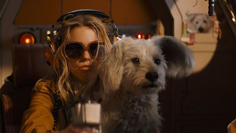 《超少女》為救超狗對抗邪惡勢力超催淚　新一代「超人」回歸助陣登場