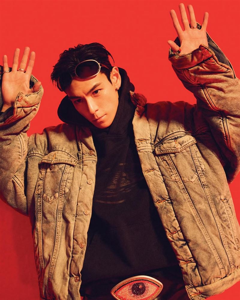 T.O.P新歌不裝了！低音炮直接開嗆勝利　網：這句根本在罵他