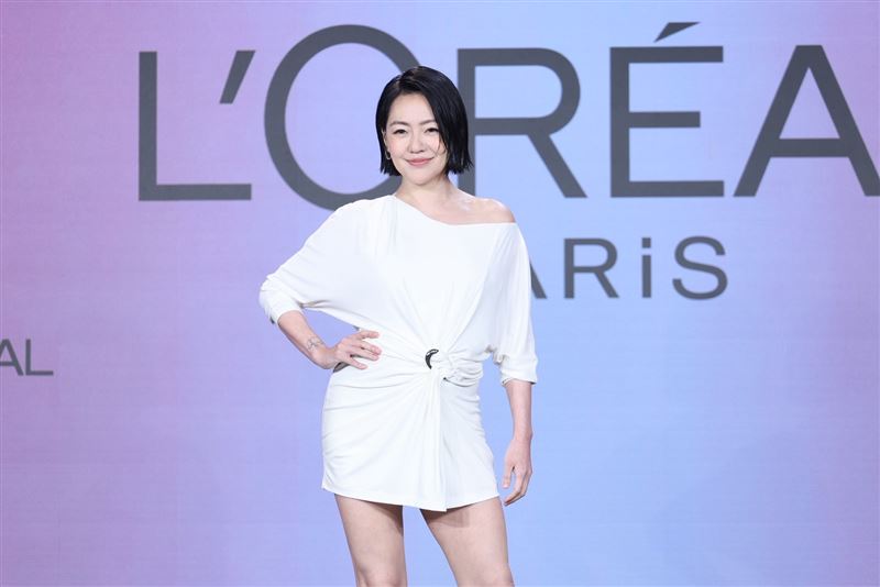 許雅鈞爆曬大S出殯照私約嫩妹！小S首露臉發聲不忍了：講了也浪費時間