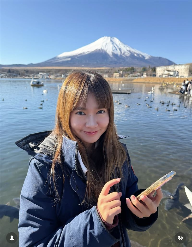 當高雄媳婦一年了!日籍YTR挺「超巨孕肚」現身 友嚇:懷三胞胎?