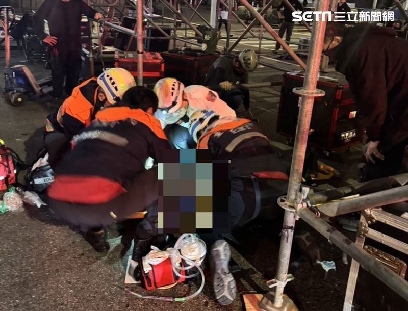 北市跨年晚會舞台樂團主唱墜18公尺身亡　2包商判刑均緩刑2年罰8萬