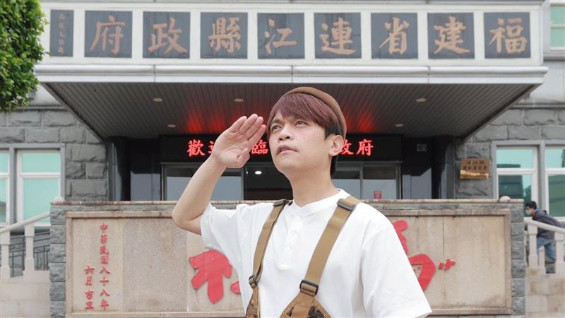 蔡阿嘎風波燒！下令「嘎家軍」出征酸民　疑內部群組對話流出