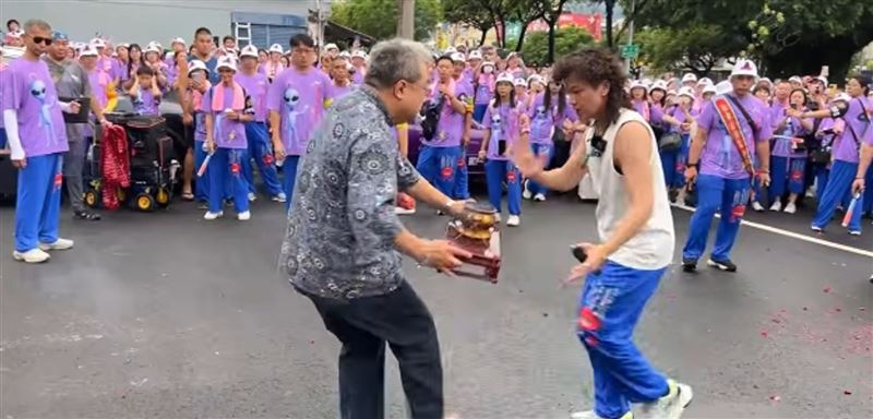 尬電禪師自稱玉皇大帝！命理師踢爆「驚人內幕」開轟：走火入魔