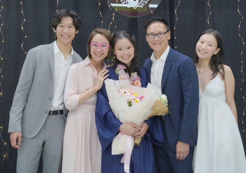 全校第一名畢業!恭喜瓦城18歲千金錄取哈佛大學 超仙正面照曝光