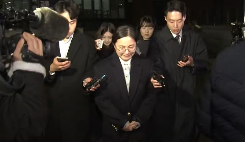 女星涉施暴慘了!警局證實「已移送檢方偵辦」 她竟全盤否認罪行