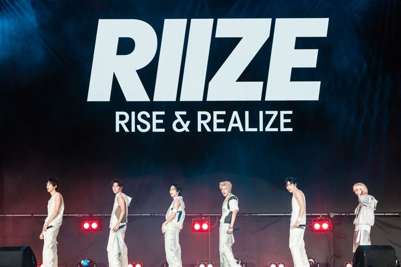直擊／RIIZE壓軸炸翻高雄！嗨喊「芒果真的很好吃」　放話：要唱進世運
