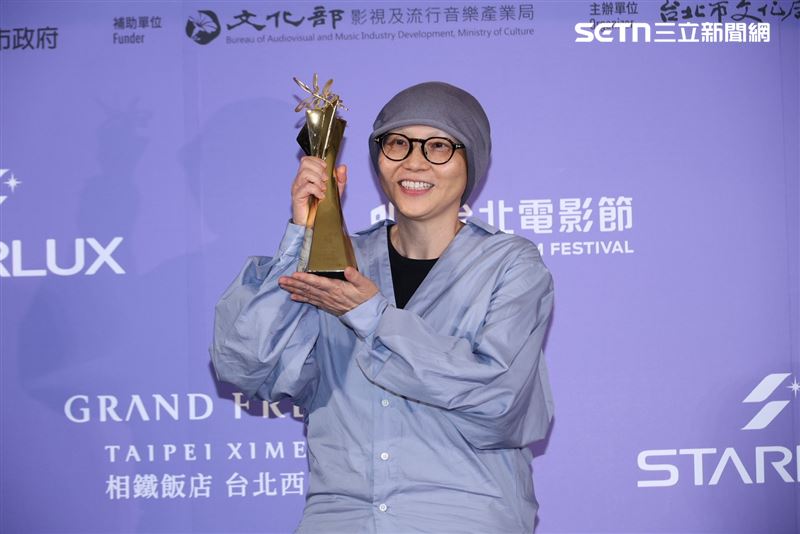 北影28/舒淇哭了!《女孩》奪最佳攝影獎 余靜萍曝幕後:最勇敢的是她