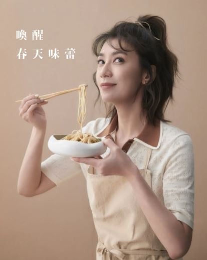 賈靜雯也捲毒油風暴!拌麵品牌「1商品中鏢」 急下架道歉曝退款方式