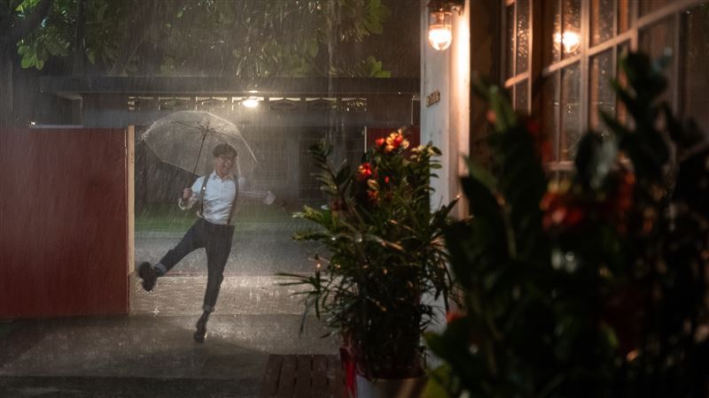 派翠克死而復生！罹癌領便當驚喜回歸　雨中「撐傘狂舞」畫面曝光