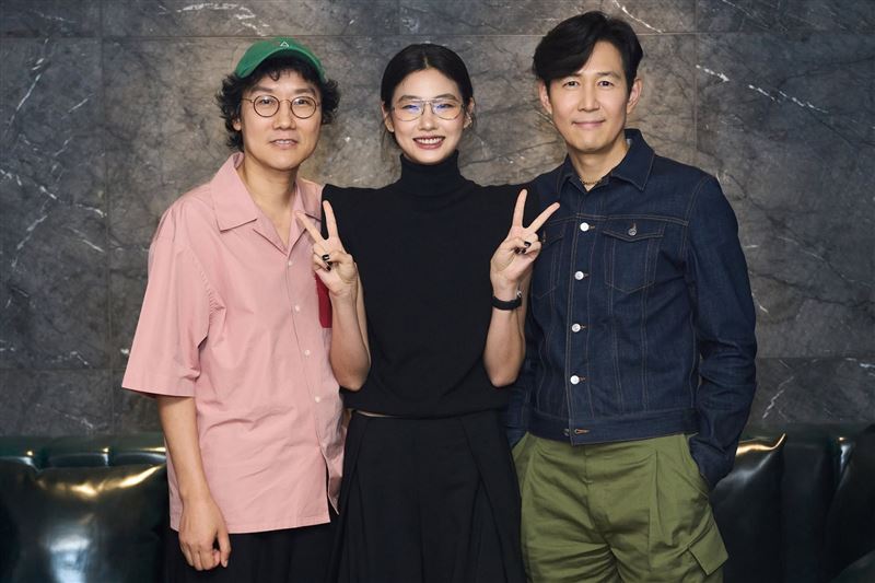 《魷魚遊戲》夢幻合體!李政宰站台力挺鄭好娟 劇迷狂敲碗:推第4季