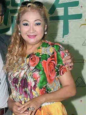 再槓演藝工會！池秋美開轟曹雨婷：賓士車、紐約豪宅的錢哪裡來？