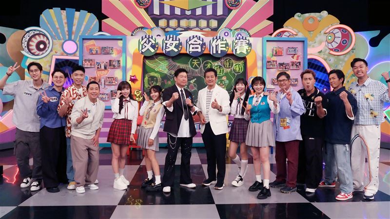 徐乃麟上綜藝玩安全之吻　戳洞「抱頭狂親」！對方求饒：沒氣了