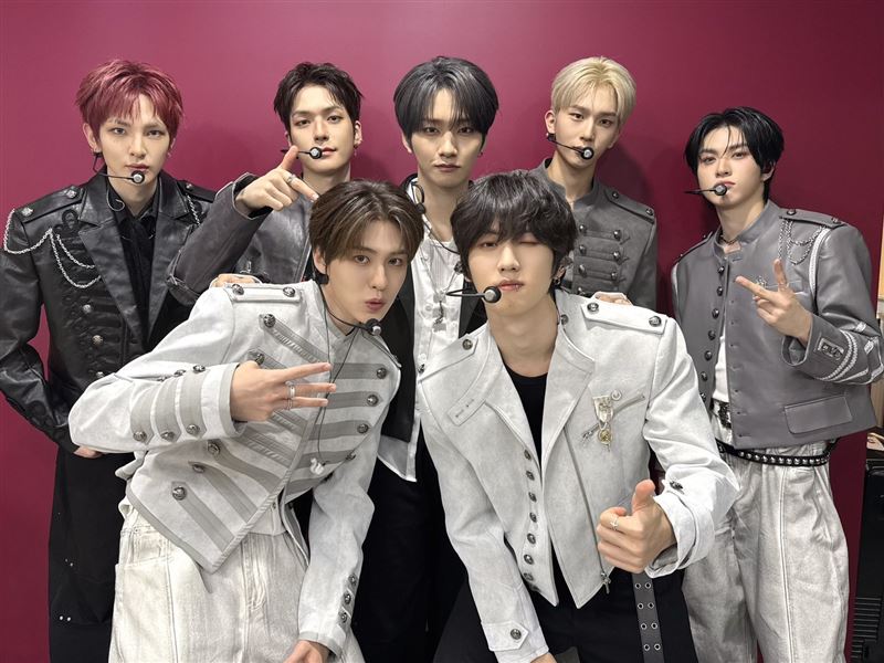 韓團EPEX連續5年來台!白昇畫濃妝變「澀谷辣妹系男生」 9月連兩場攻台
