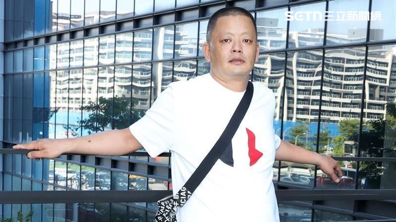 肥大叔血糖破千逝!醫揭「臉冒7大警訊」 恐是血糖失控了