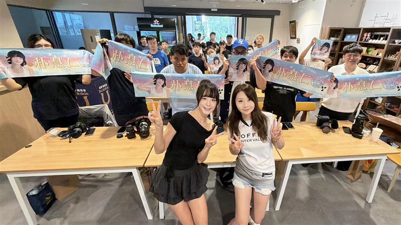 韓職/上季應援112場!「鋼鐵應援女神」朴慧仁來台 有牙科保健師證照