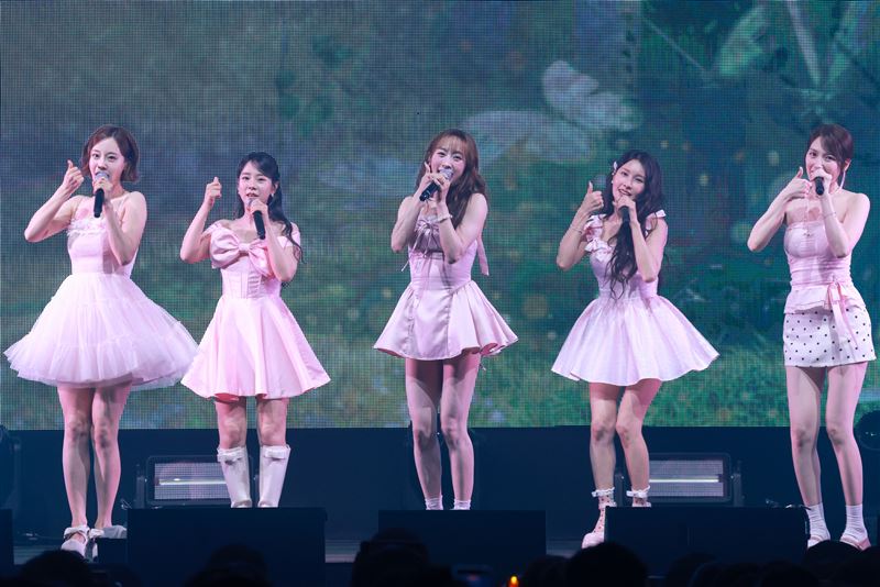 直擊/淋雨又迷路「也要吃牛肉麵」!韓女團KARA奎利狂讚:找到人生料理