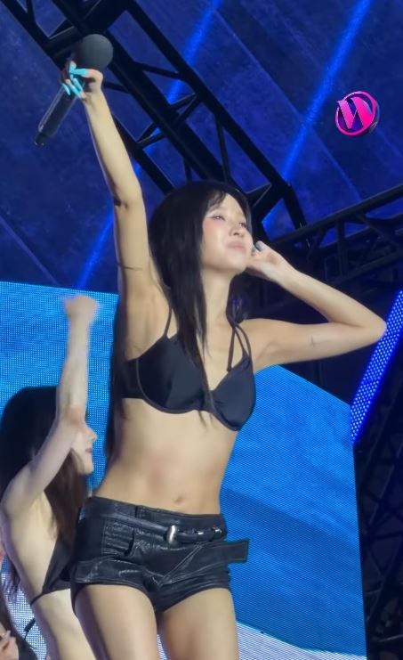 i-dle小娟水炸彈超大膽！「上衣被舞者脫掉」只剩內衣　韓網憂尺度太大