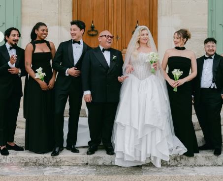 《蜘蛛人》男星結婚了！南法浪漫舉行3天婚禮　與愛妻甜蜜慶祝