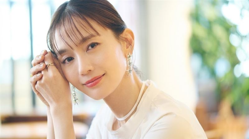 突遭告知剩餘壽命有限！44歲「日劇女神」直腸癌病逝　經紀公司證實噩耗