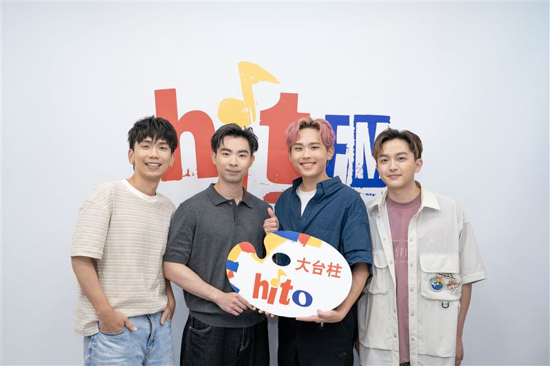 理想混蛋自爆偶像包袱！門面擔當阿哲慘了…「脫口1句話」團員全中槍
