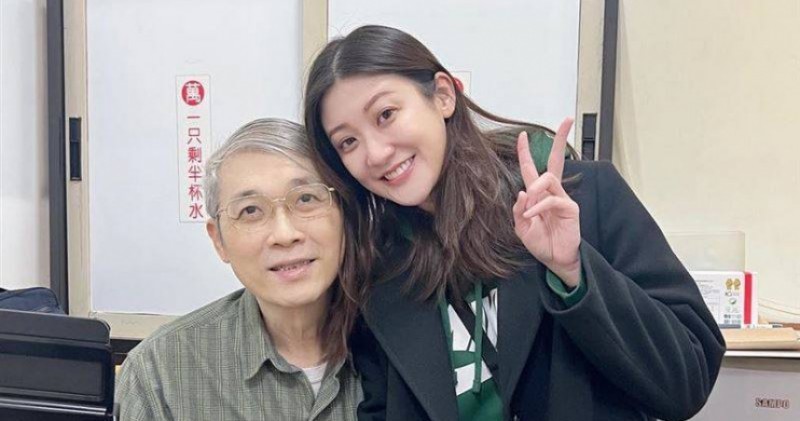 名醫爸癌逝5個月！林逸欣接棒最後心血　親進工廠守住「香氣、涼感」