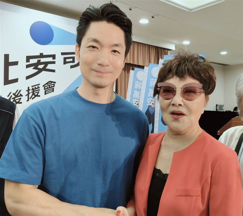 大咖歌后表態台北市長挺他!評沈伯洋「嫩了點」慘遭迴力鏢打臉