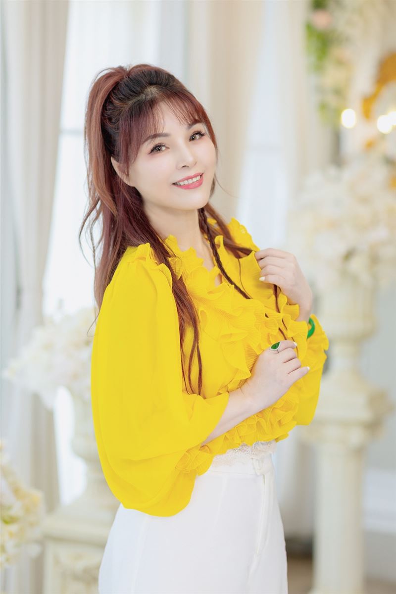 女星待產遇921大地震!醫院快坍塌「老公抱她逃生」結婚30年仍像熱戀